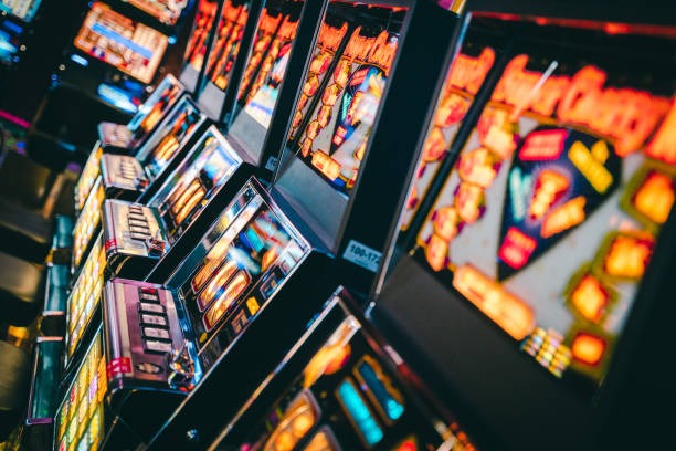 Pretty Gaming live blackjack table on wbtoto with professional croupier and HD multi-camera setup